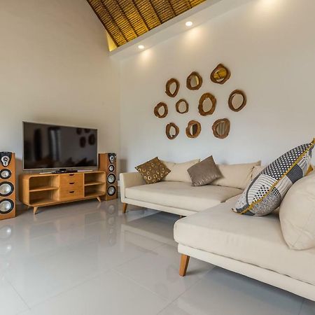 Villa Leelavadee Uluwatu  Exterior photo