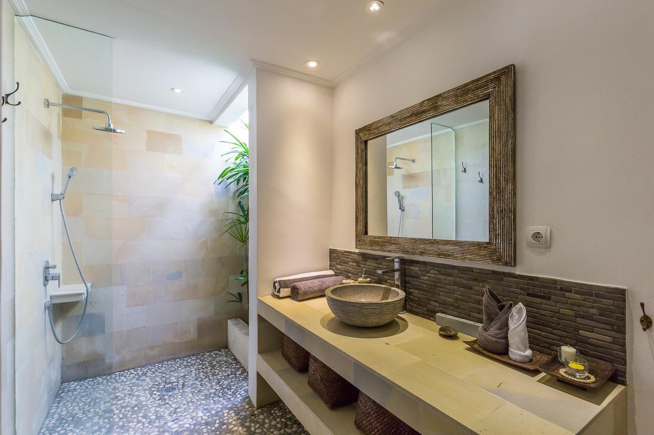 Villa Leelavadee Uluwatu  Exterior photo