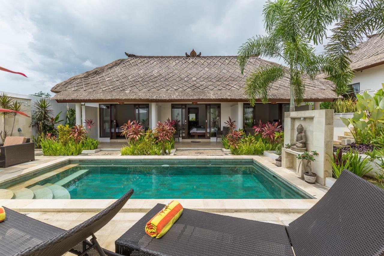 Villa Leelavadee Uluwatu  Exterior photo